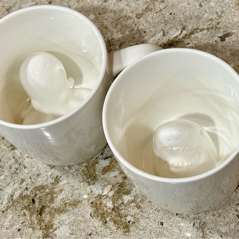 Accoutrements Octopus & Shark Surprise Porcelain Mug Set